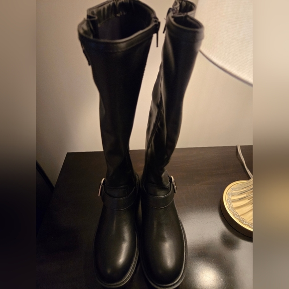 Madden Girl Freedom Boots - Picture 2 of 7